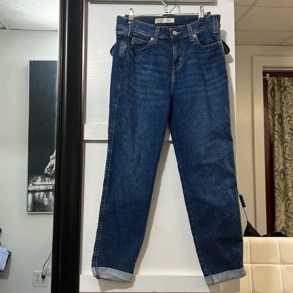 Signature Levi Strauss Heritage boyfriend Jean size 2 cuffed ankle